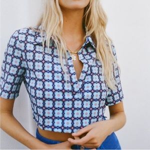 BLOGGERS’ FAVE! NWOT Zara Geometric Print Polo Crop Top in Mod 70s Y2K Print, S